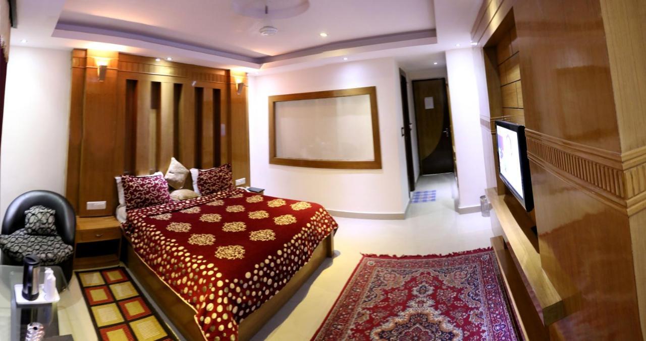 Hotel Raj Mandir Haridwār Buitenkant foto