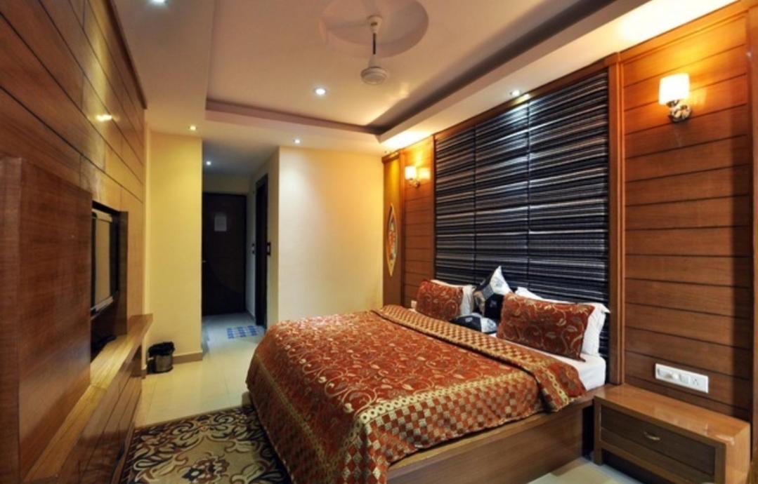 Hotel Raj Mandir Haridwār Buitenkant foto