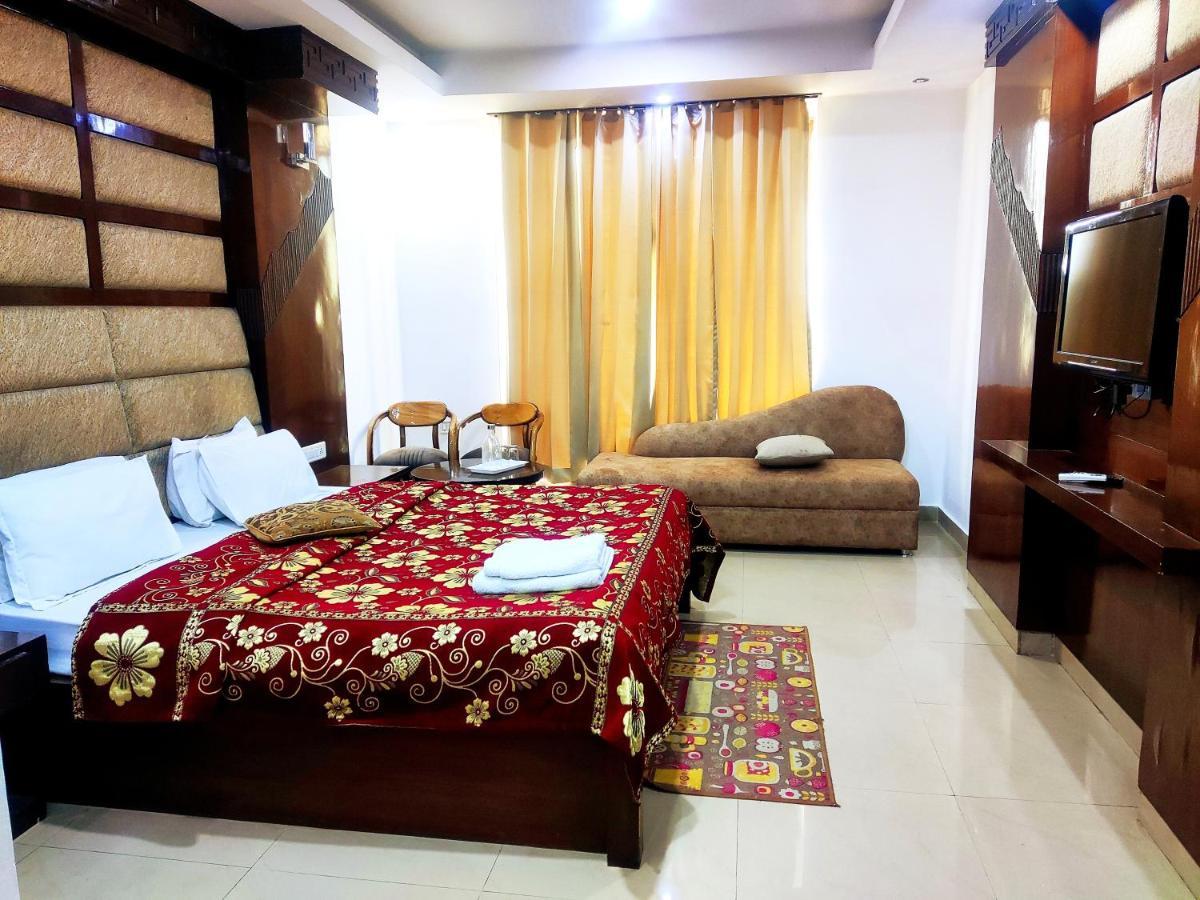 Hotel Raj Mandir Haridwār Buitenkant foto