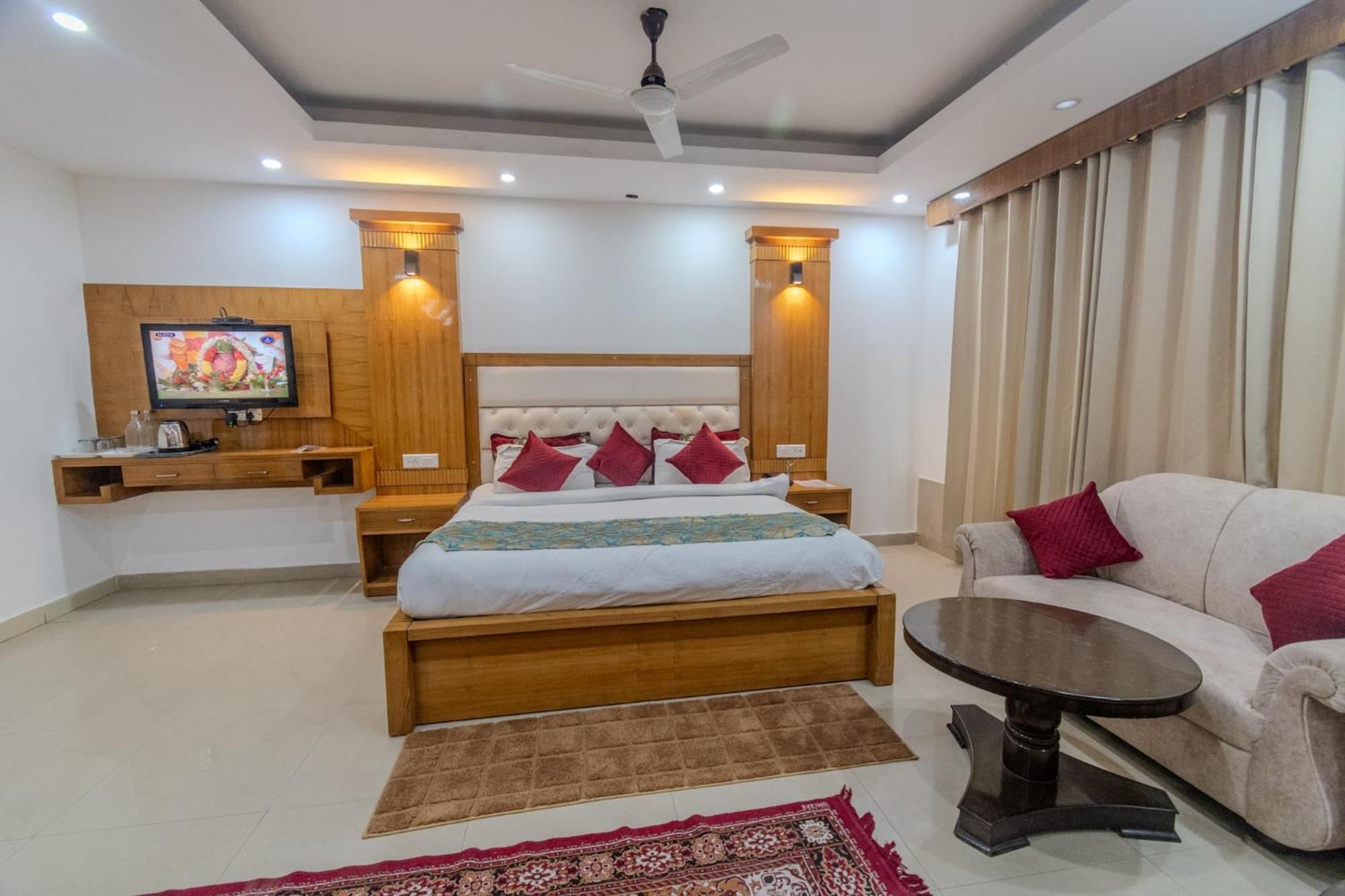 Hotel Raj Mandir Haridwār Buitenkant foto