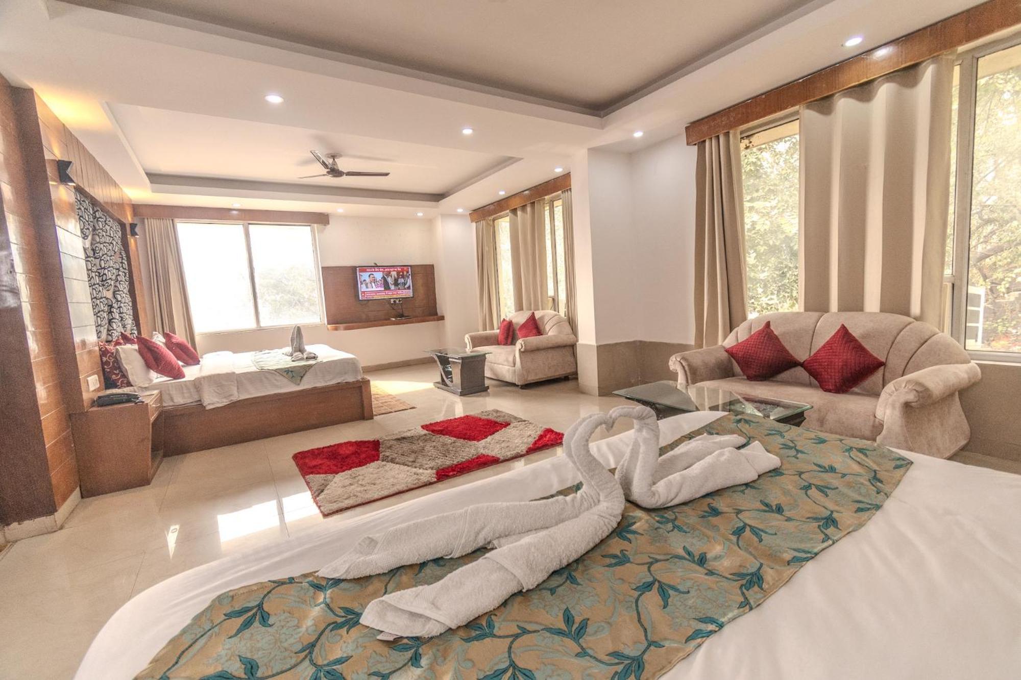 Hotel Raj Mandir Haridwār Buitenkant foto