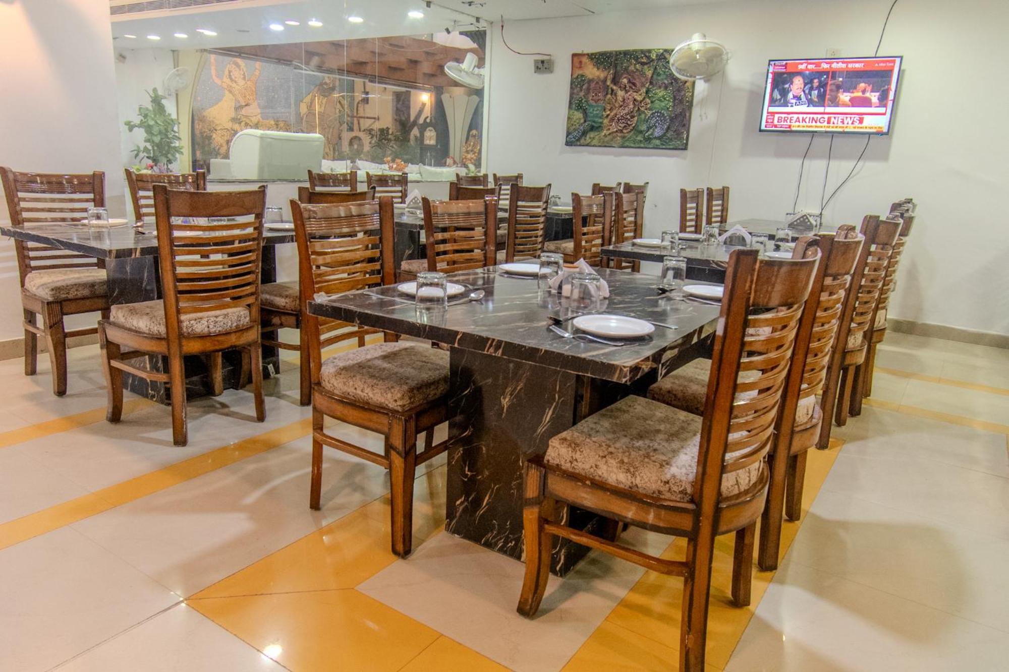 Hotel Raj Mandir Haridwār Buitenkant foto