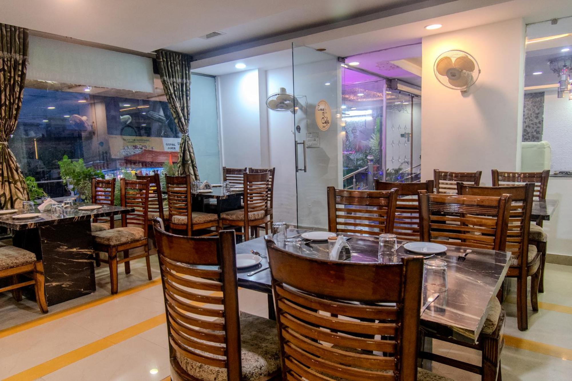 Hotel Raj Mandir Haridwār Buitenkant foto
