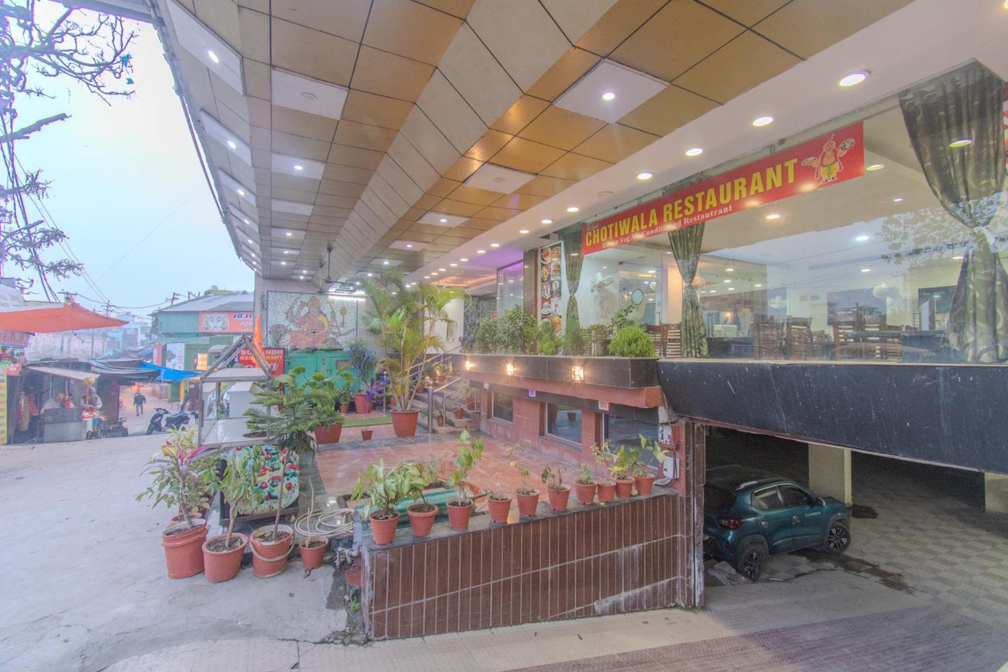 Hotel Raj Mandir Haridwār Buitenkant foto