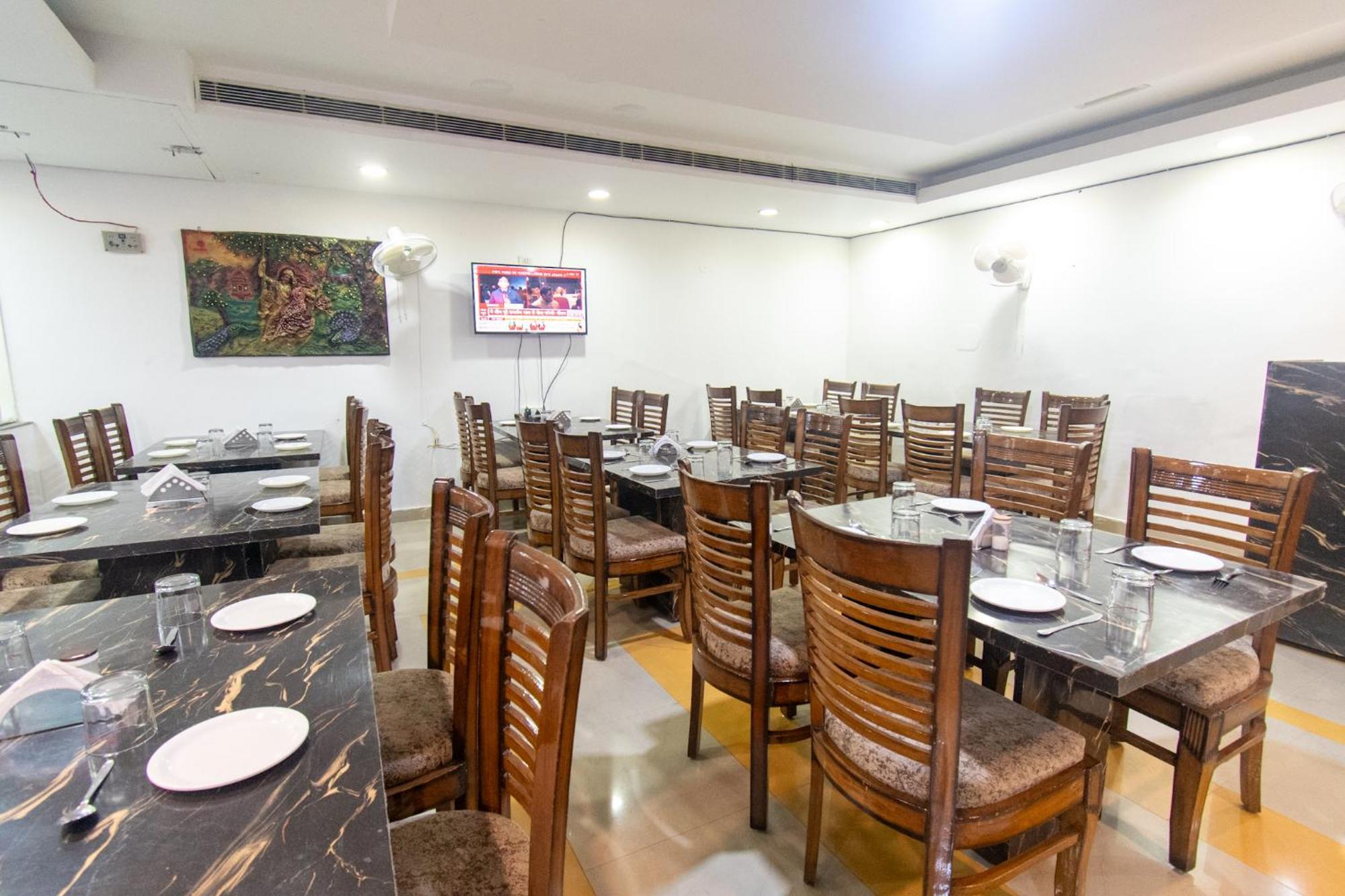 Hotel Raj Mandir Haridwār Buitenkant foto