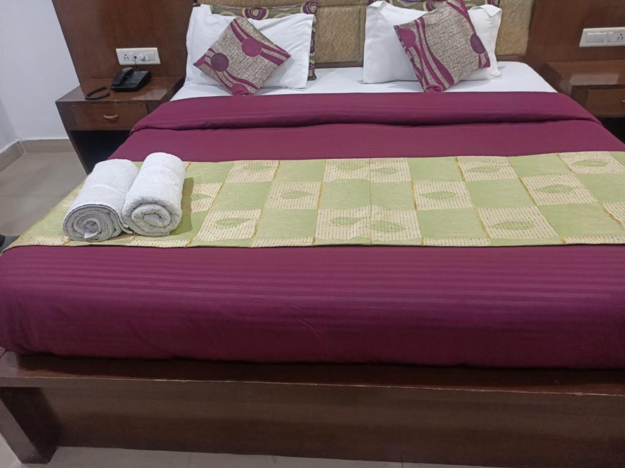 Hotel Raj Mandir Haridwār Buitenkant foto